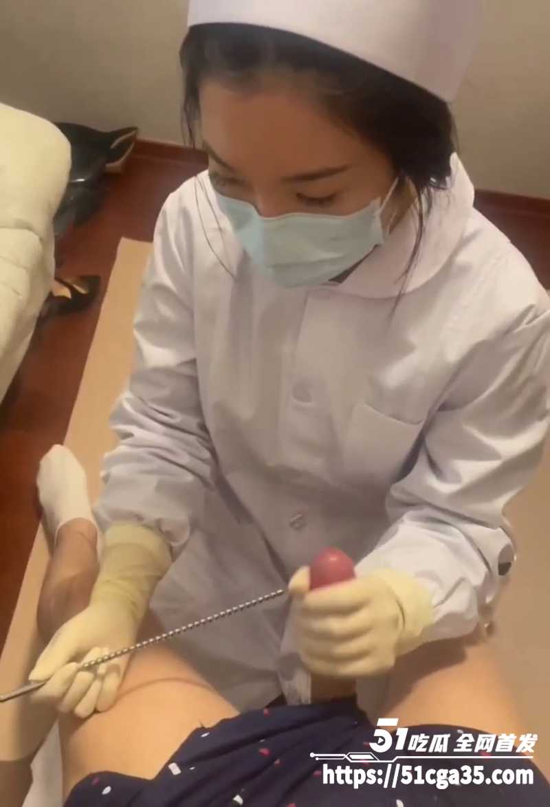小护士尿到责SM调教视频 5 拷贝