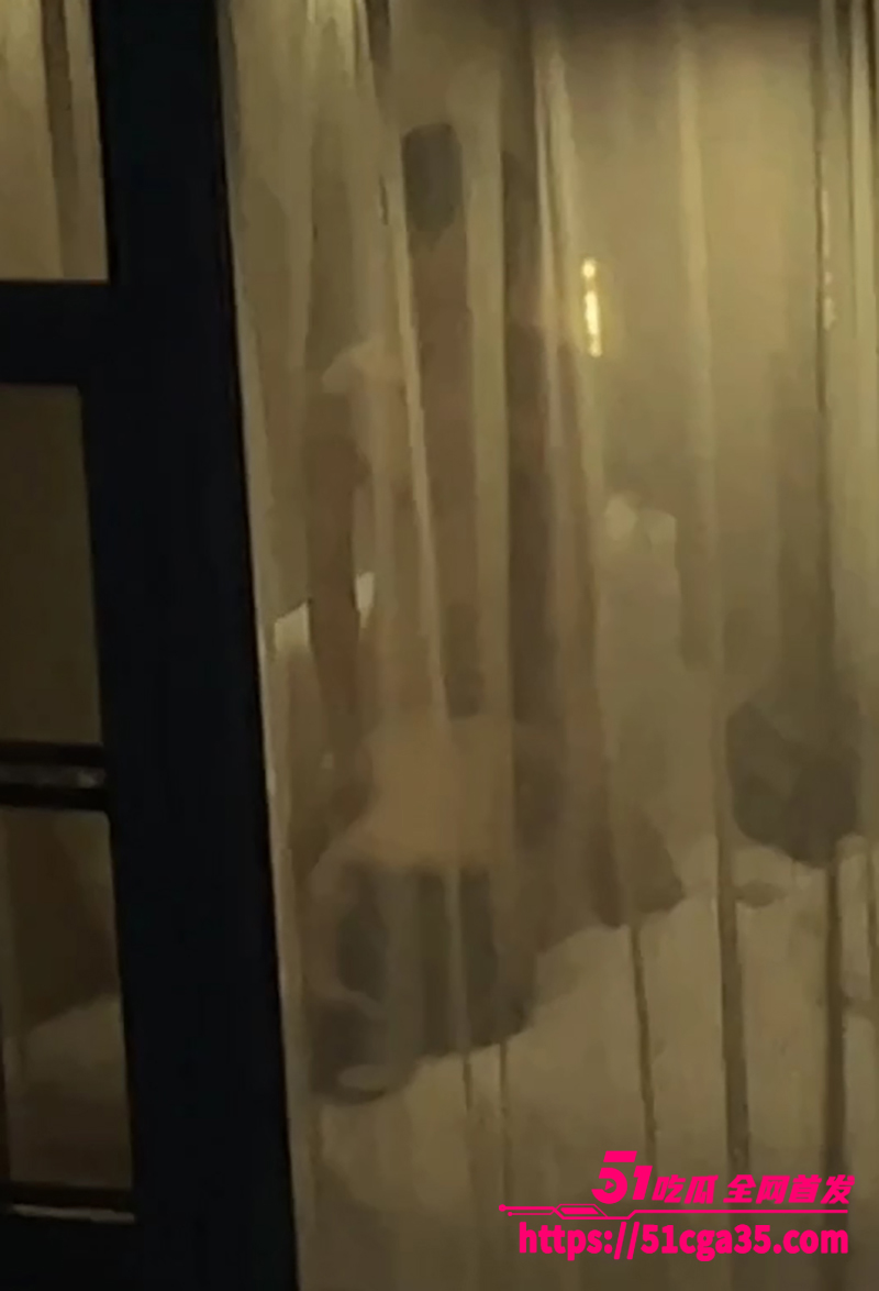 广东夫妻性爱偷拍视频曝光5 拷贝