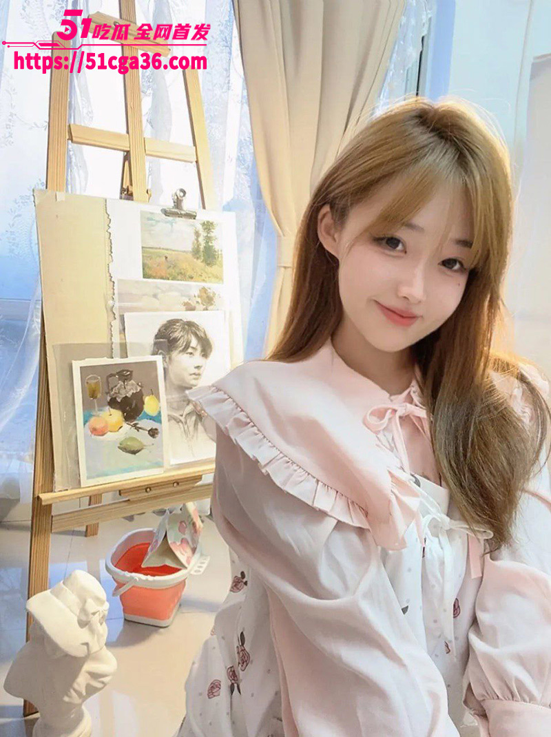 美术学院高颜值女大学生 江晓晓 不雅视频流出 多种情趣内衣大秀诱人胴体 高超口技榨取金主精华！