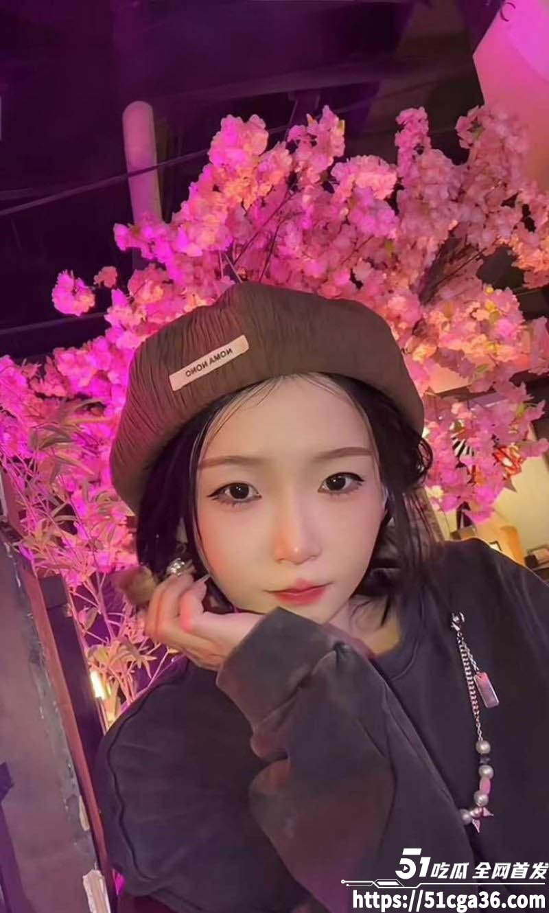 抖音网红精神母女王幼宁妈妈裸聊视频曝光 4