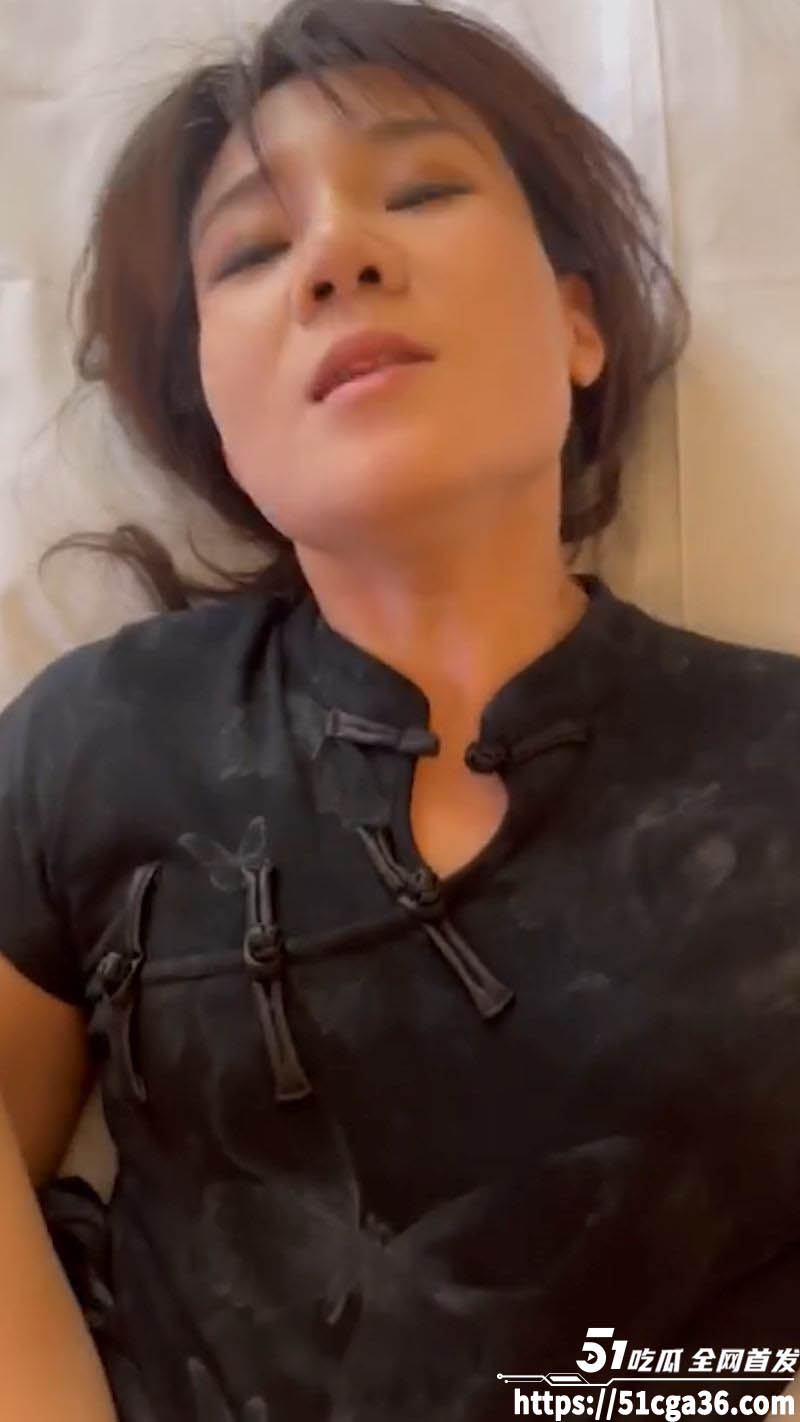 山东淄博警花朱潇婉出轨被调教视频曝光 2