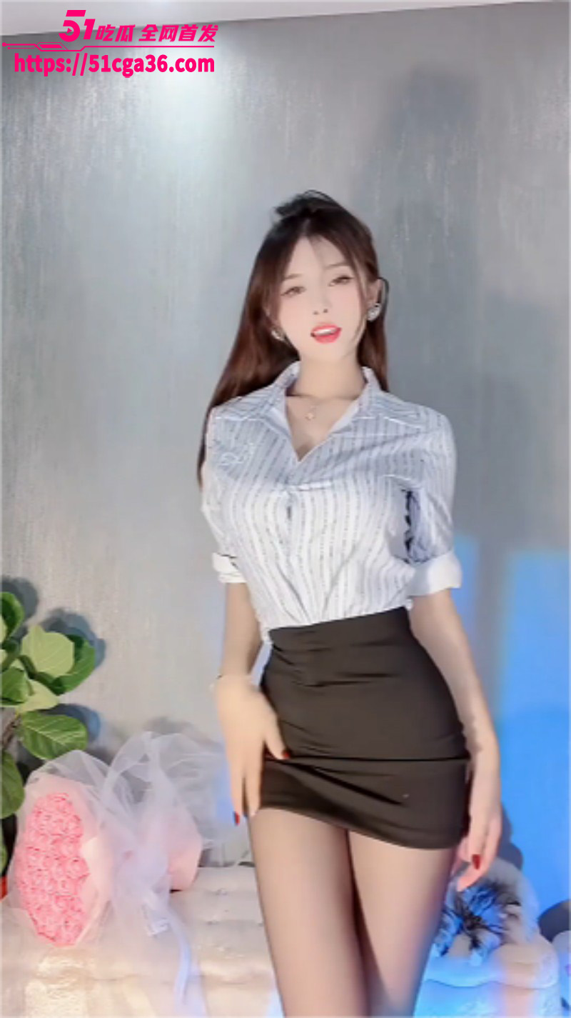 快手擦边女神晴洁定制自慰福利03