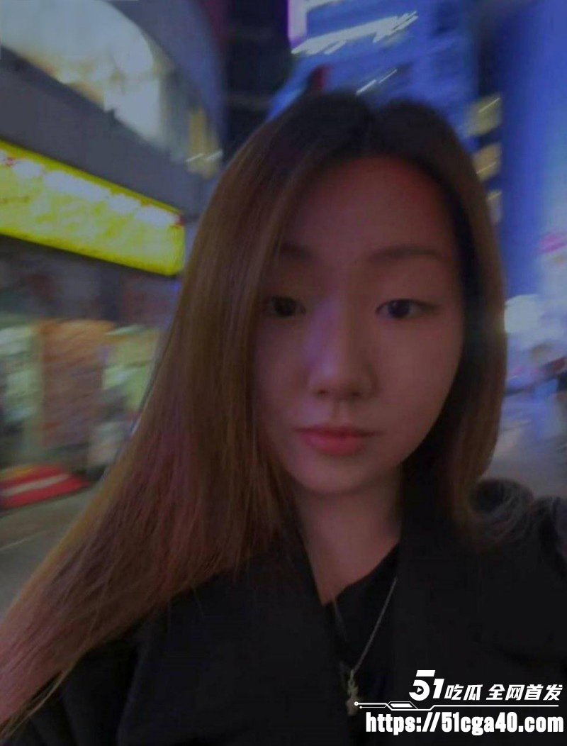 江西南昌留学生李馨竹露脸口交视频03