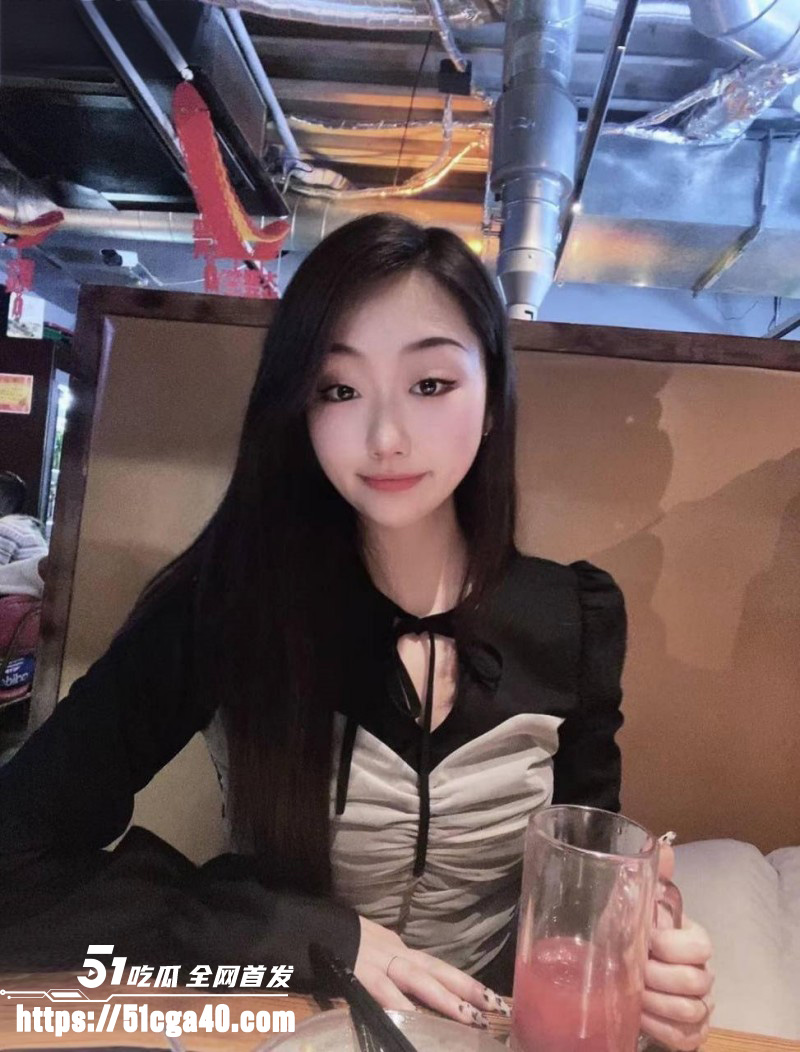 江西南昌留学生李馨竹露脸口交视频04