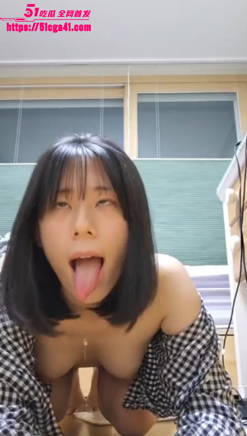 韩国学生妹自慰展示阿黑颜02