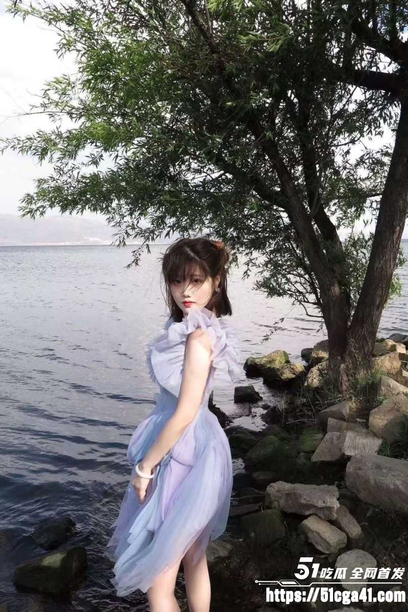 重庆大三校花张颖沦为金主玩物03