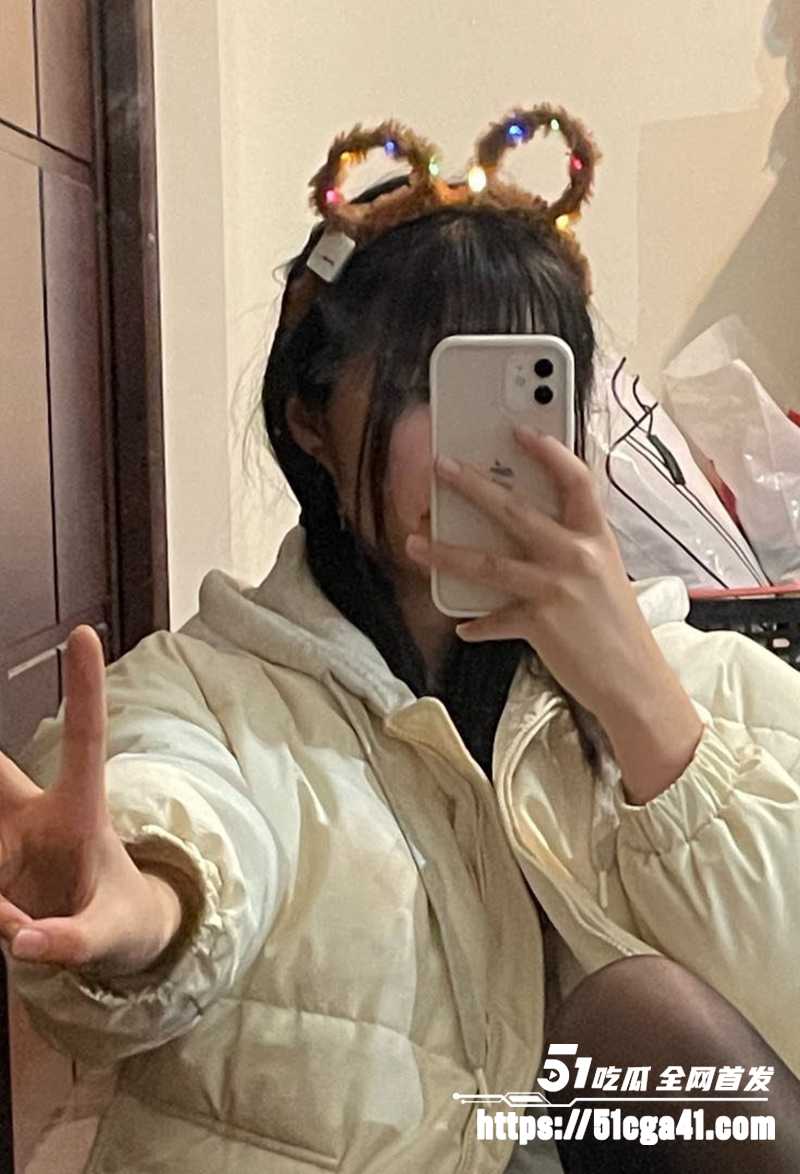 清纯反差少女不雅视频曝光 4 拷贝