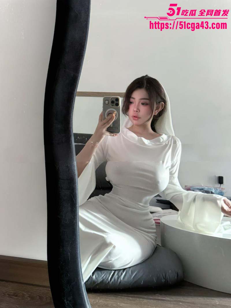 推特宝藏博主chunai0811福利私拍07