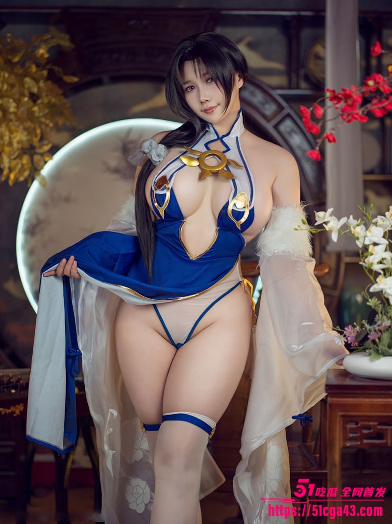 微博性感网红 麻花麻花酱 最新写真福利流出 巨乳尤物Cos装诱惑 甜美外表丰满身材 令人欲罢不能！