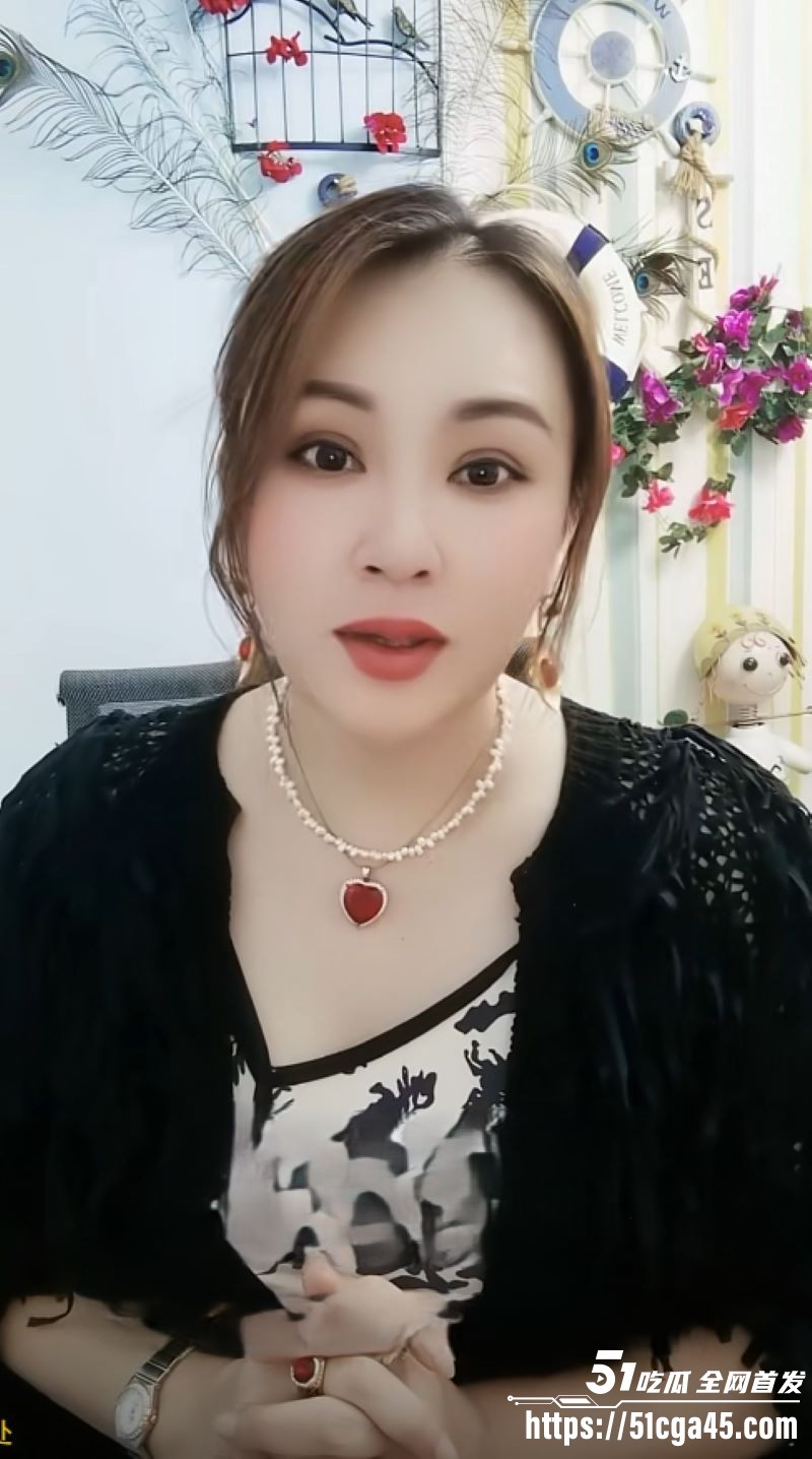 抖音情感导师知音老师自拍揉奶自慰视频 3