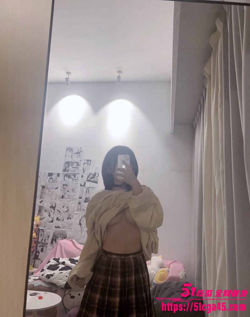 推特巨乳女菩萨乔乔私人定制视频曝光 5
