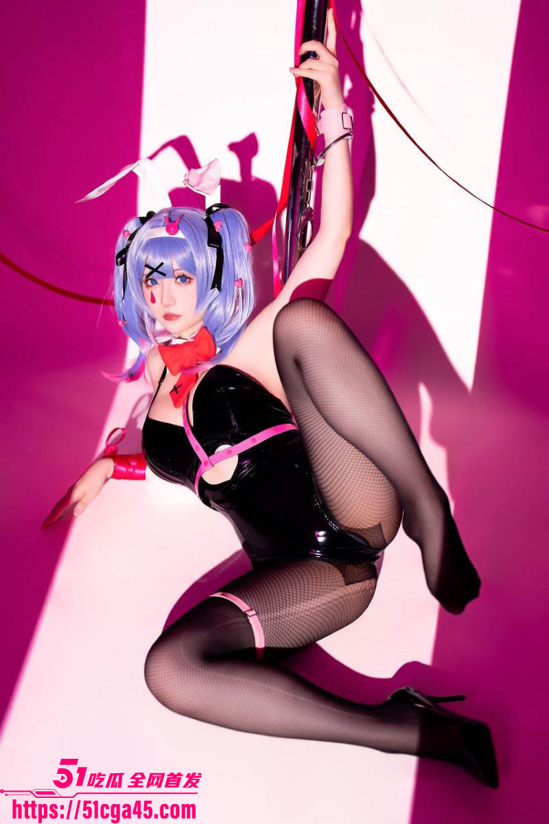 二次元福利姬星之迟迟cos初音未来女战士各种大尺度拍摄 5