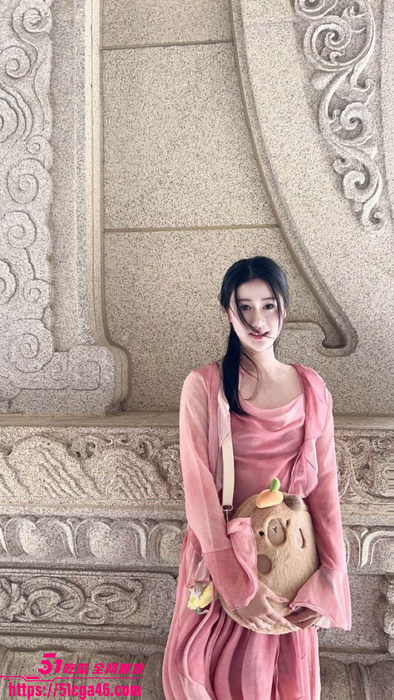富二代FKabuto约炮ZJ白富美 性感女仆裙撕烂黑丝 掐脖打桩后入抽插 画面简直令人血脉喷张！