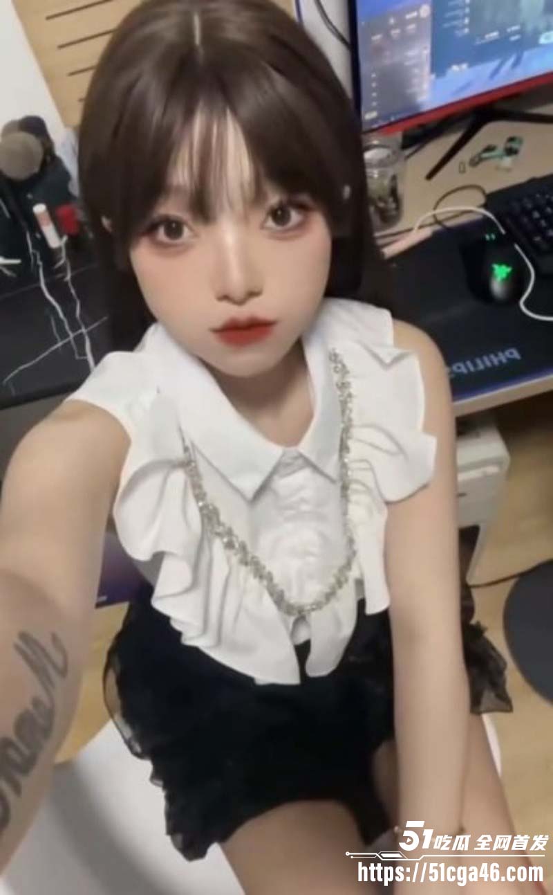 江苏常州反差婊苏青洁自慰视频04