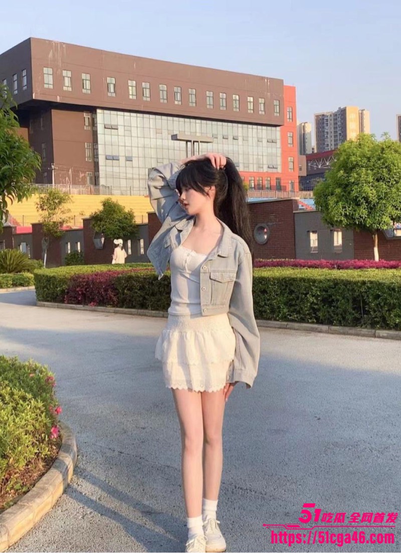 贵州大学校花 沦为富二代胯下的母狗 极品颜值小仙女 被各种调教无套爆操内射 娇媚浪叫酥麻入骨！