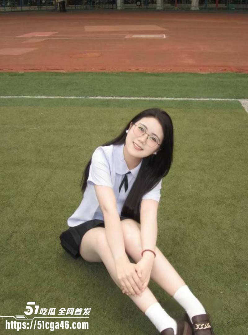 武汉大学娄培琳被金主深喉操嘴04