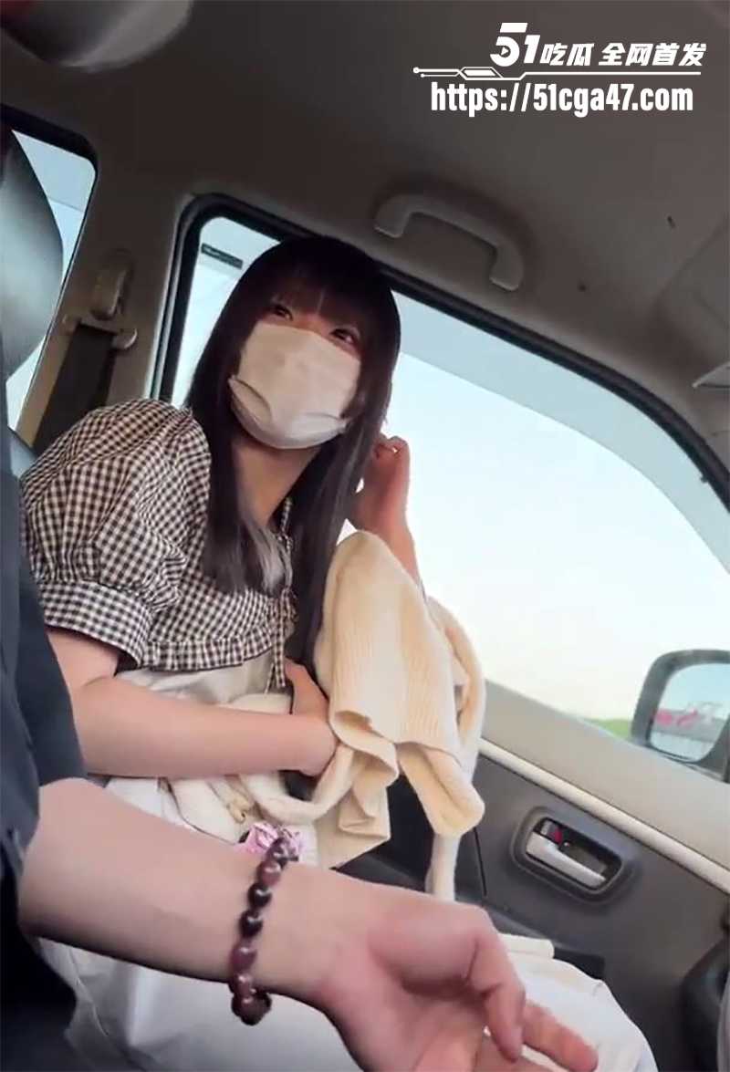 韩国清纯大学生车震口交视频曝光 2 拷贝