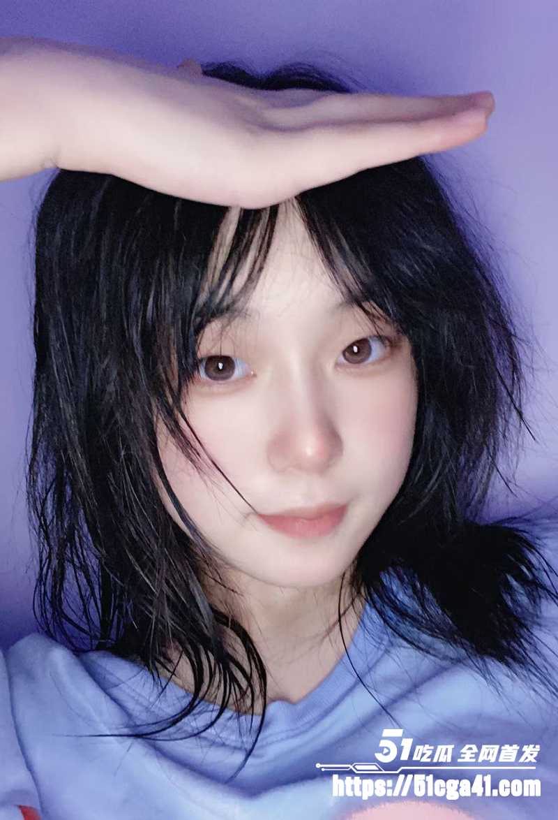 山东青岛03年女大学生陈诗莹不雅视频曝光2拷贝