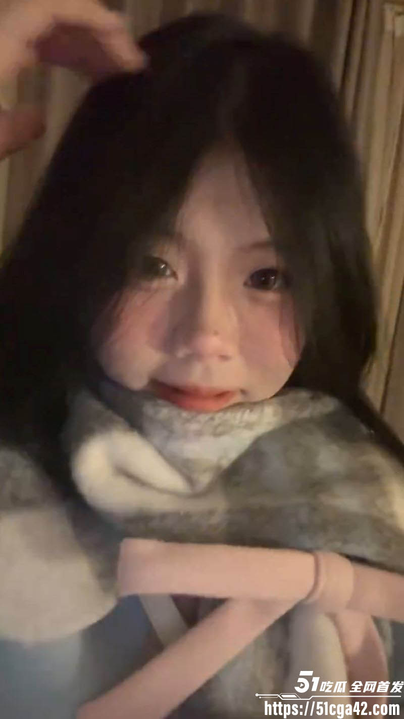 河南周口母狗胡邱瑜露脸抓奶视频合集 2