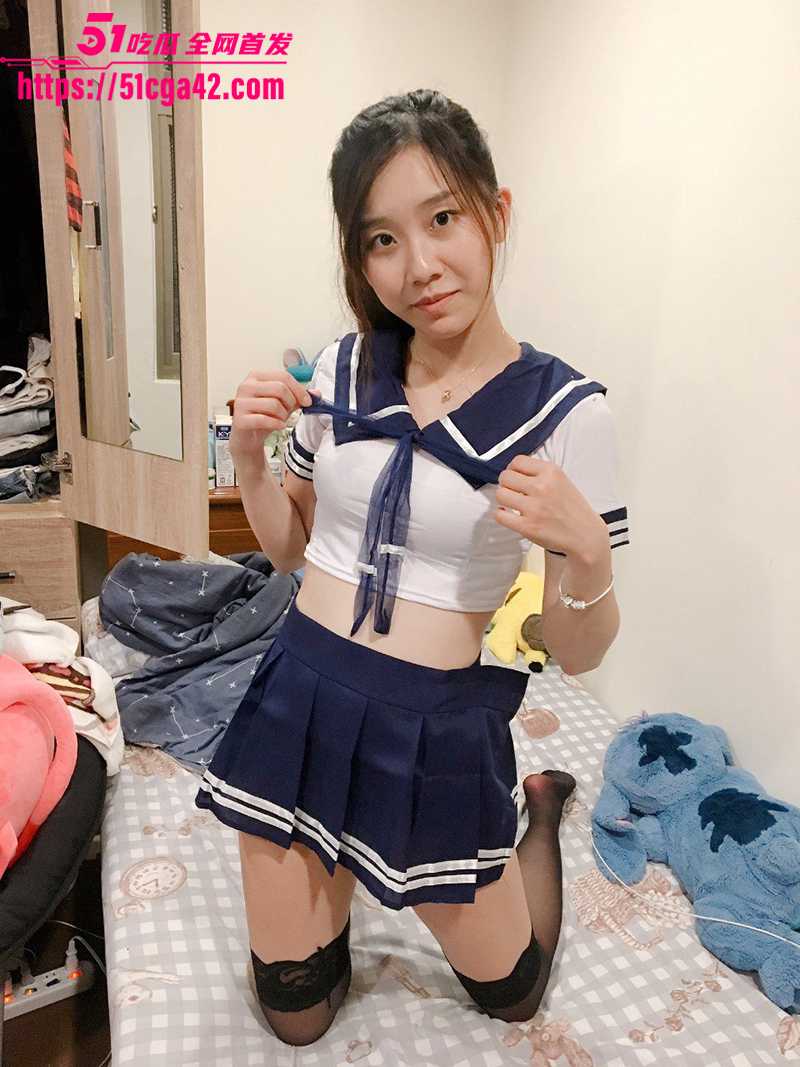 8母狗穿上jk黑丝装超骚3
