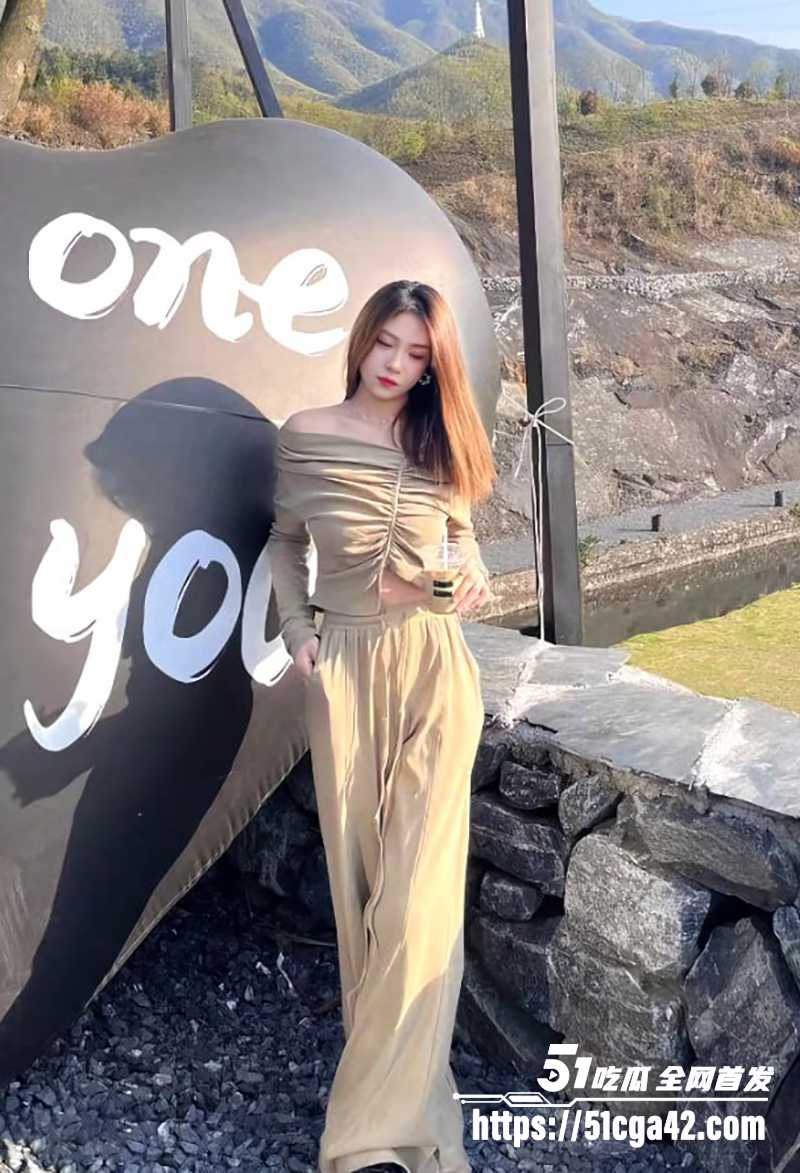 北京知性白领御姐高捷不雅视频流出 3 拷贝
