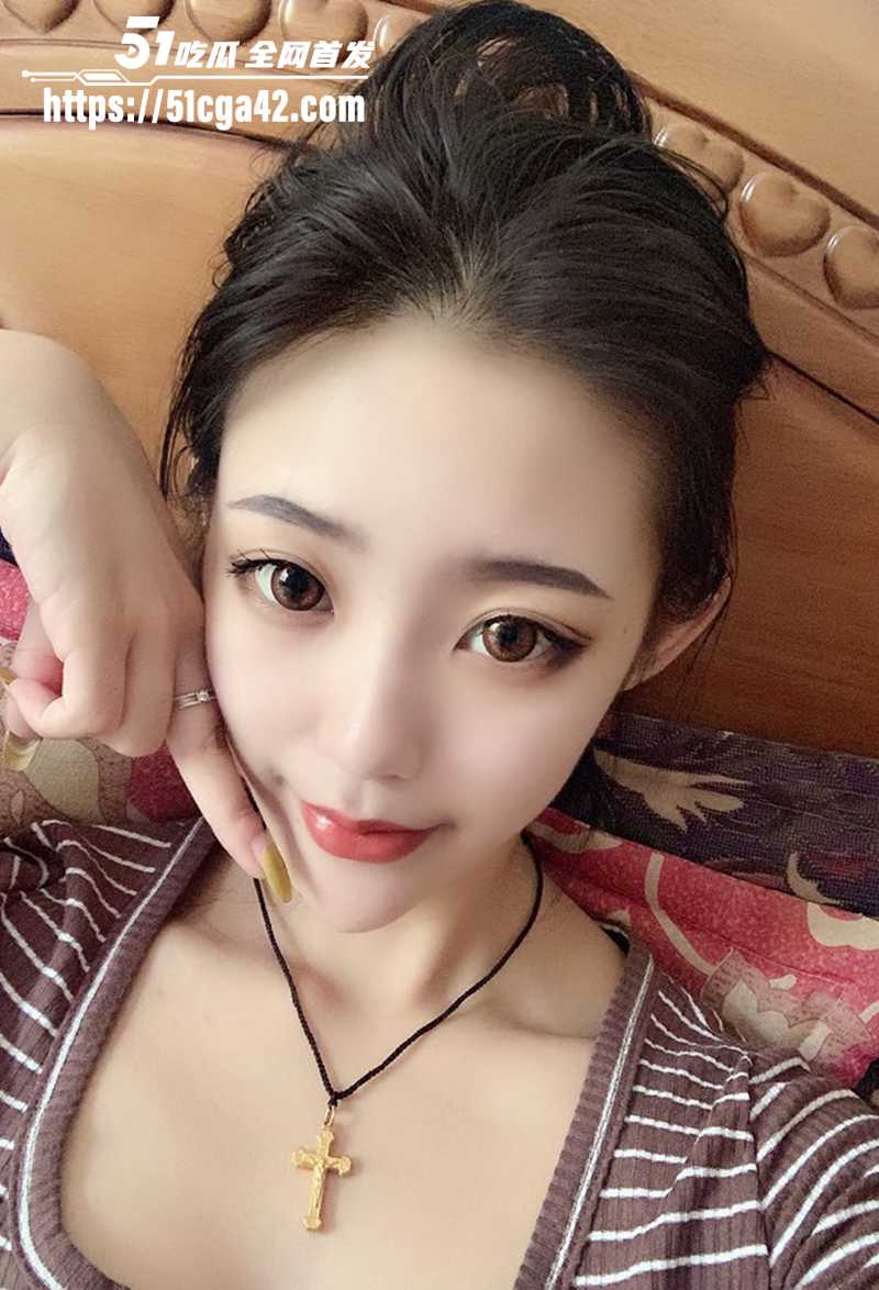 极品女网红 白若嘉 私定裸舞合集流出 清秀甜美的性感尤物 为捞金秒变母狗！