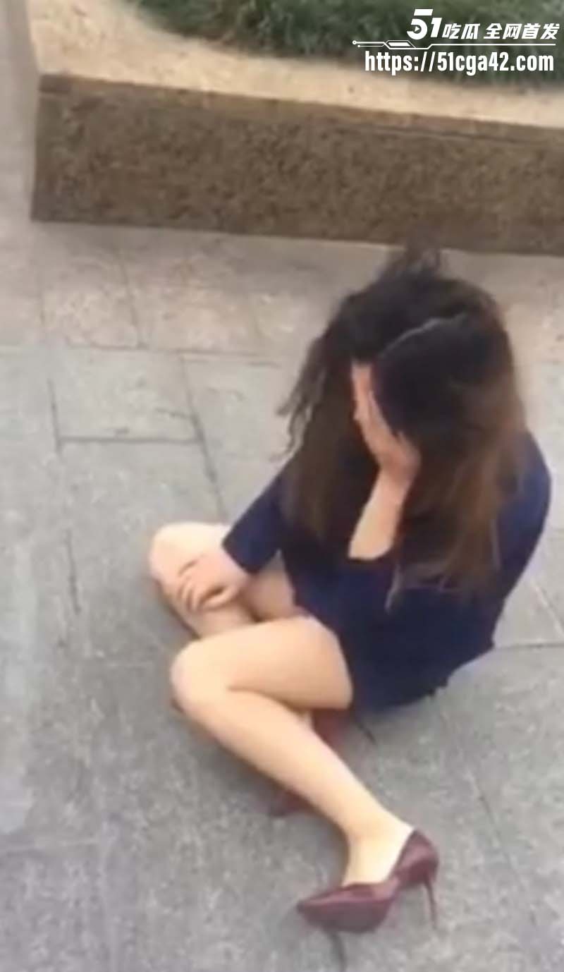 彪悍原配当街暴揍小三06