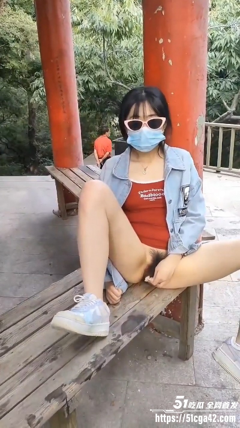 颜值嫩妹兔兔裸舞户外露出自慰合集视频流出 6