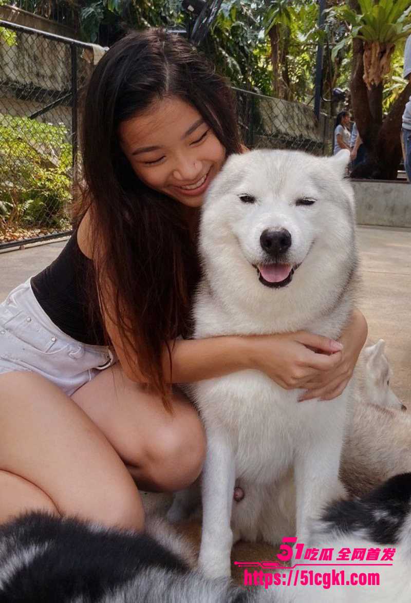 珠海少女 不雅视频流出！跟表哥合租夜夜激战玩乱伦 露脸自拍性爱淫片 打桩后入超级淫骚！