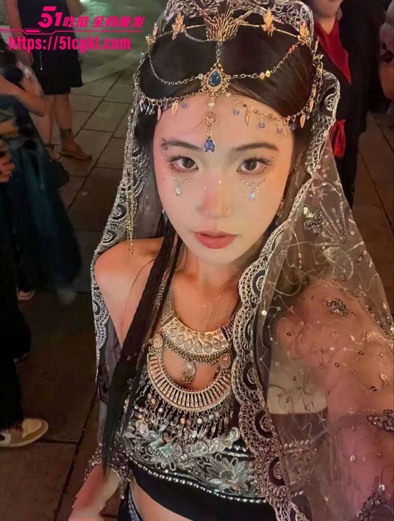 清纯女大学生私密视频泄密 酒店激情口交女上位 淫荡母狗把男友舔到高潮！