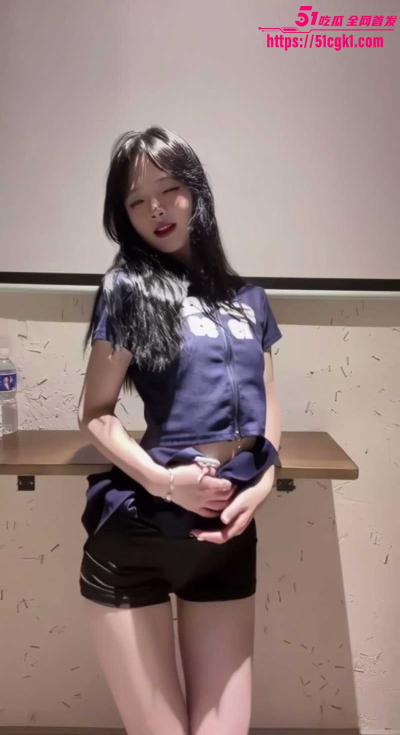 抖音网红 梁柳 金主定制舞蹈生网红裸舞 颜值身材完美 大尺度福利视频 画质修复合集！