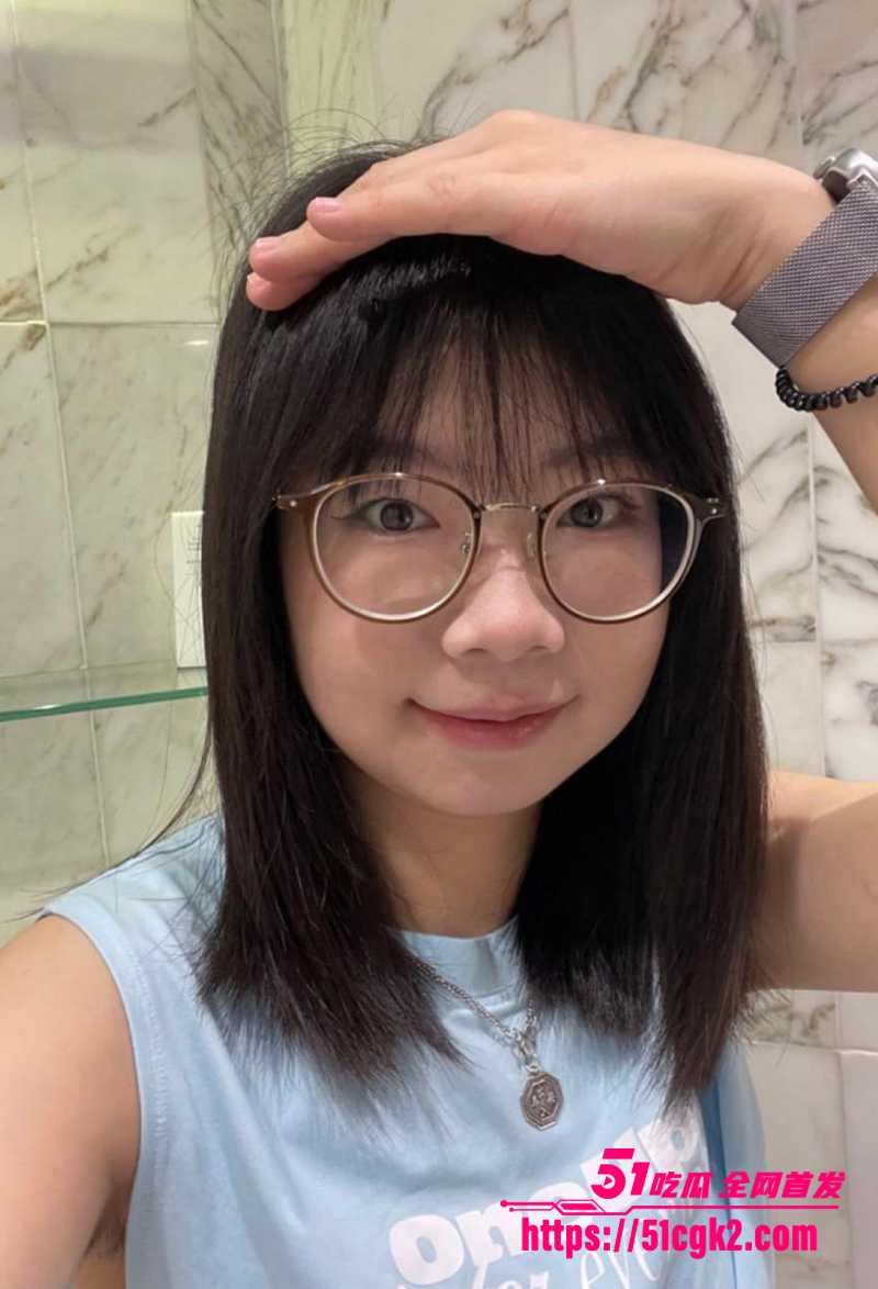 清纯学生妹反差不雅视频曝光 1 拷贝