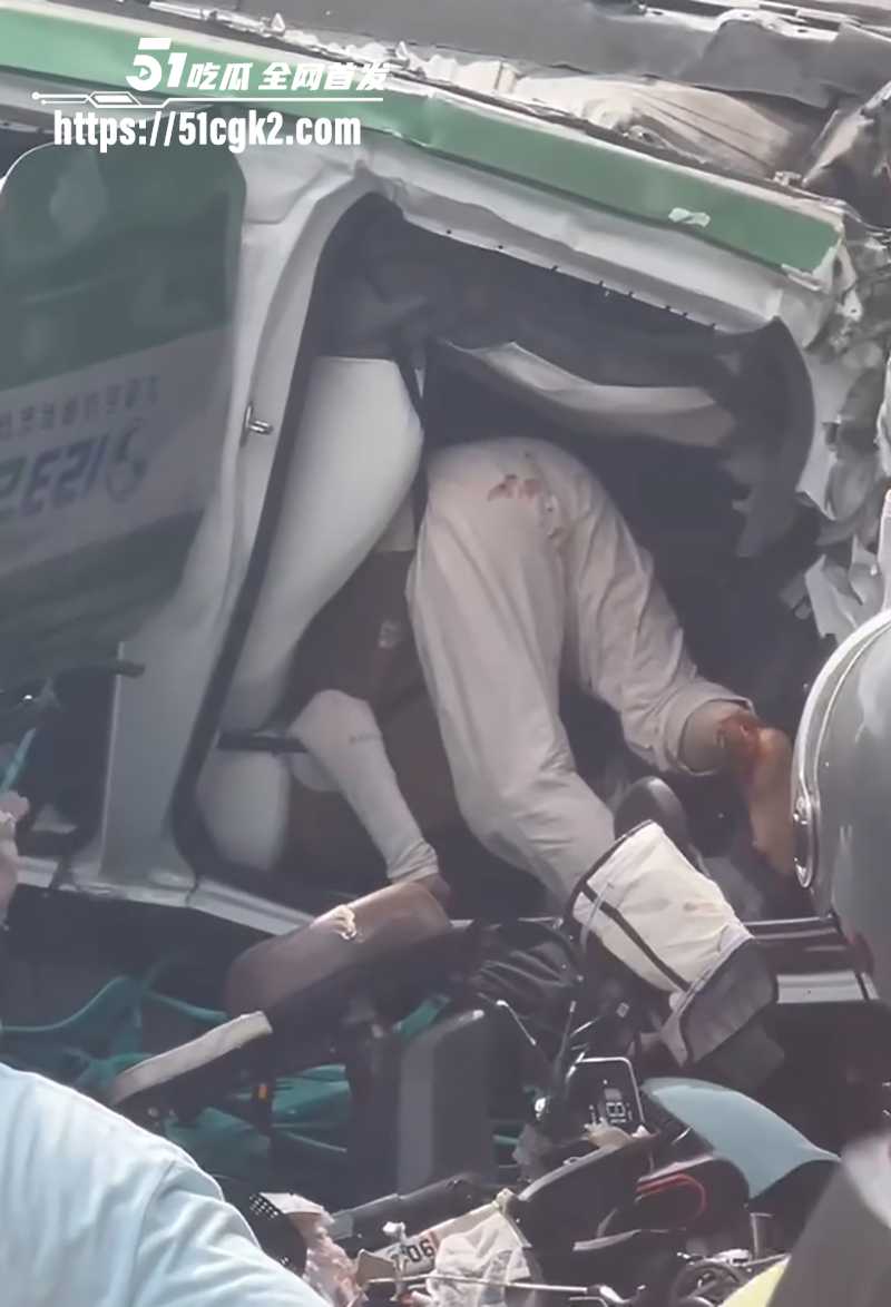 河南郑州车祸现场视频曝光 5 拷贝