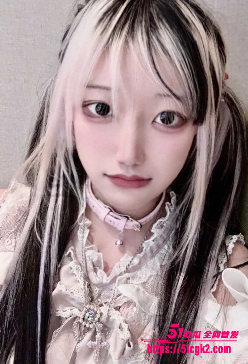 地雷系女网红 雪代巴 SM调教私拍流出 淫纹少女被金主开发双穴 皮鞭炮机各种性虐玩法俱全！