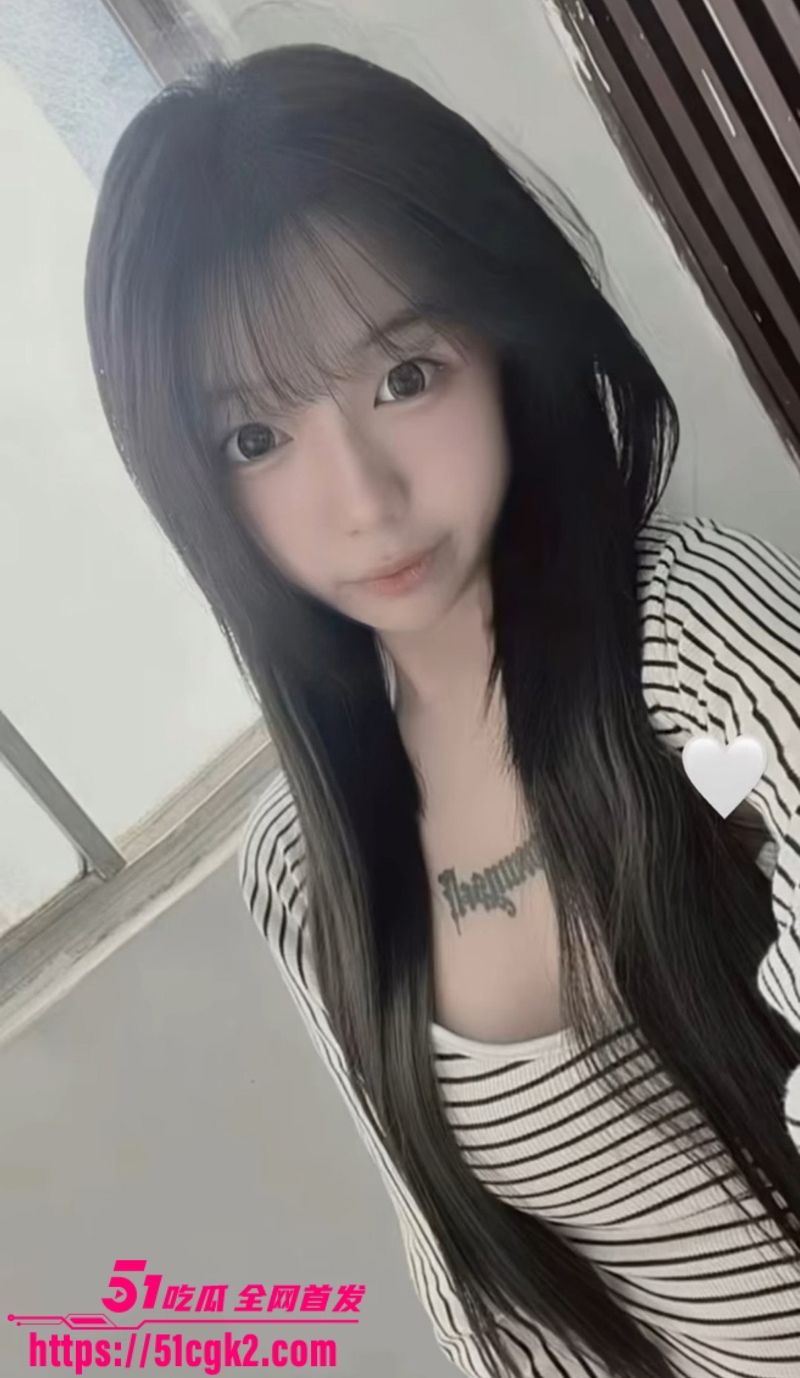 贵州甜美幼师 黄语兹 大尺度自慰酒店3P视频曝光 身材火辣叫声骚炸天 胸前纹身完美实锤！