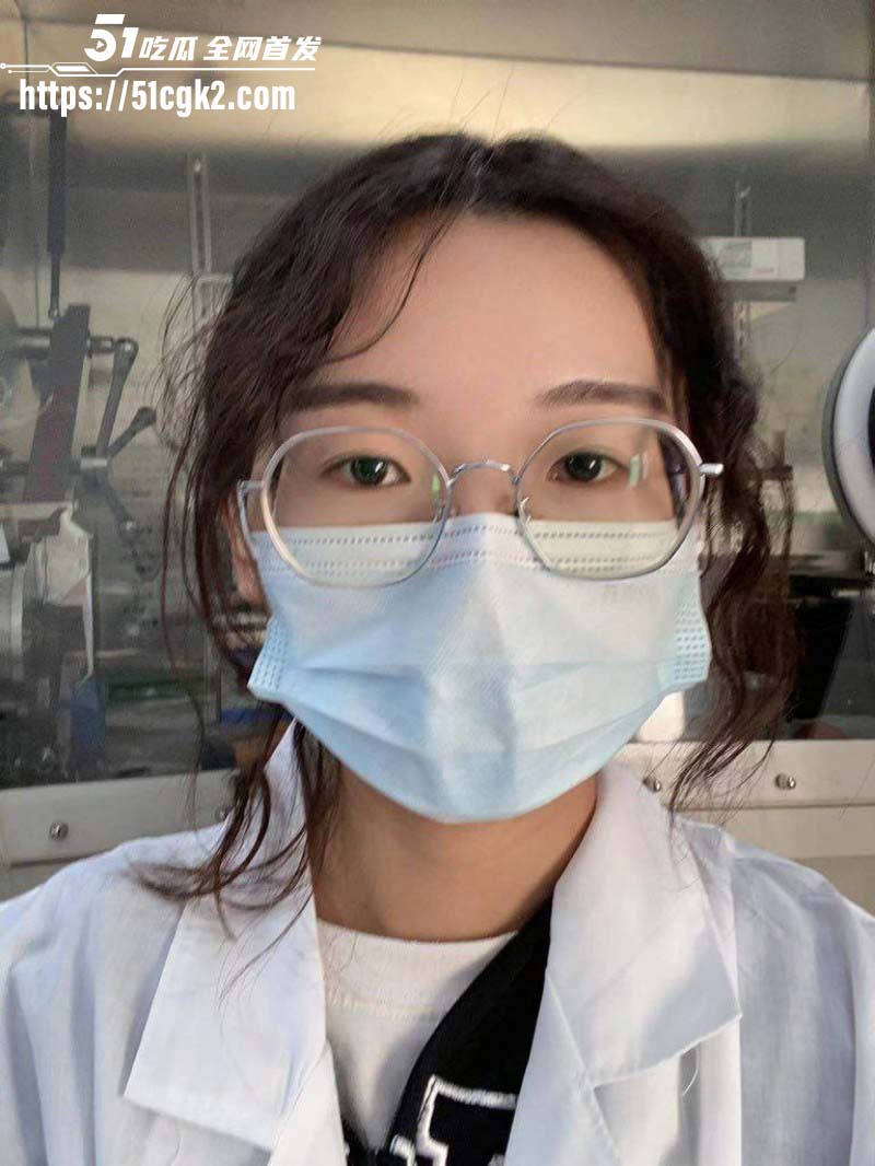 南京财经大学 钟伟婷 背着男友出轨富二代 被多次内射还为其打胎 露脸口交反差至极！