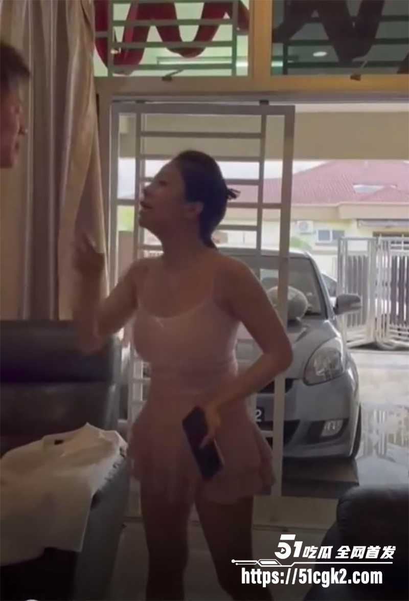 华商女到小三家怒殴出執的老公视频曝光2拷贝