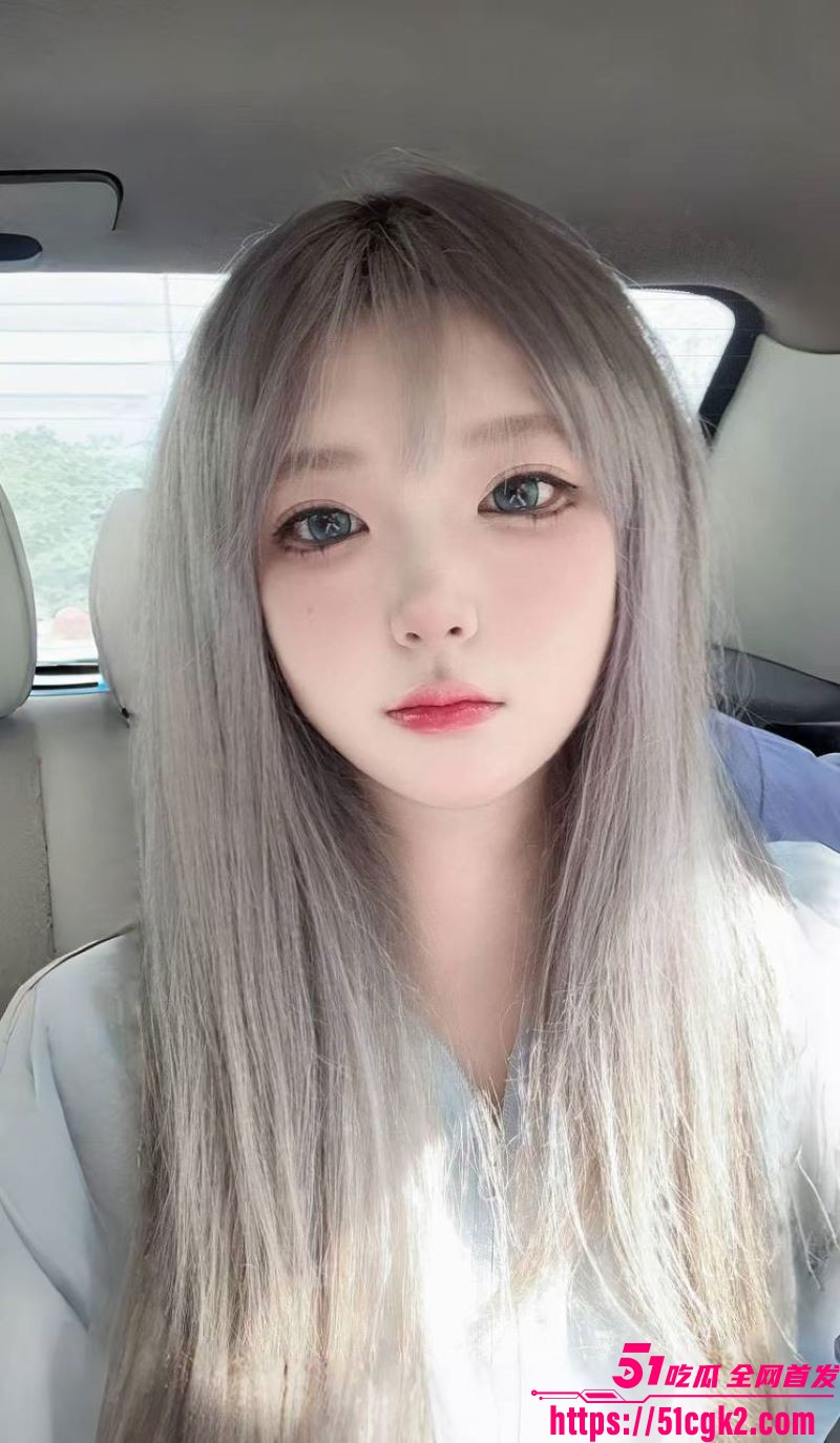 快手高颜值大波浪嫩妹不雅视频流出 床上骑乘榨精猛操小伙 性爱视频群发流出 骚气冲天！