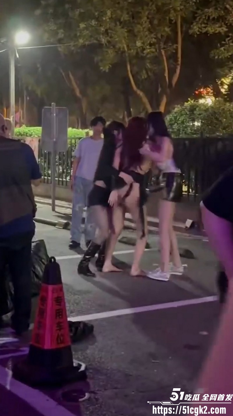集美脱衣吵架视频流出 2