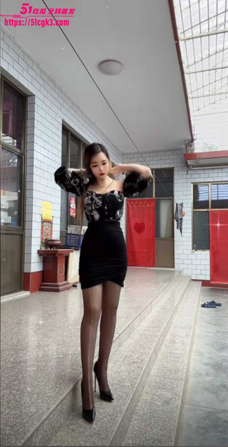 抖音极品女网红 河北辰辰螺丝姐 性感御姐少妇 自慰啪啪露脸视频流出！