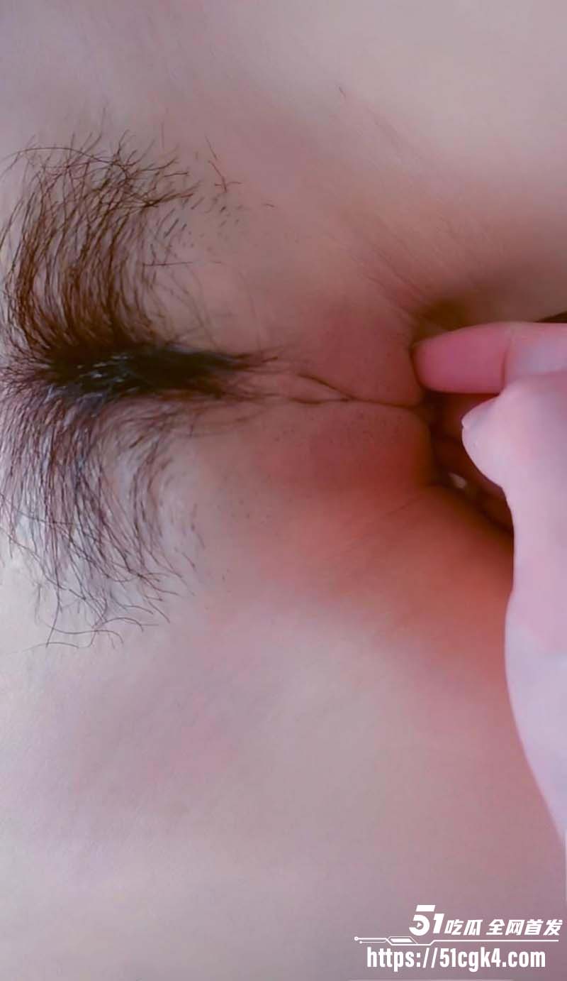 真实姐弟乱伦历程强操睡午觉的姐姐05