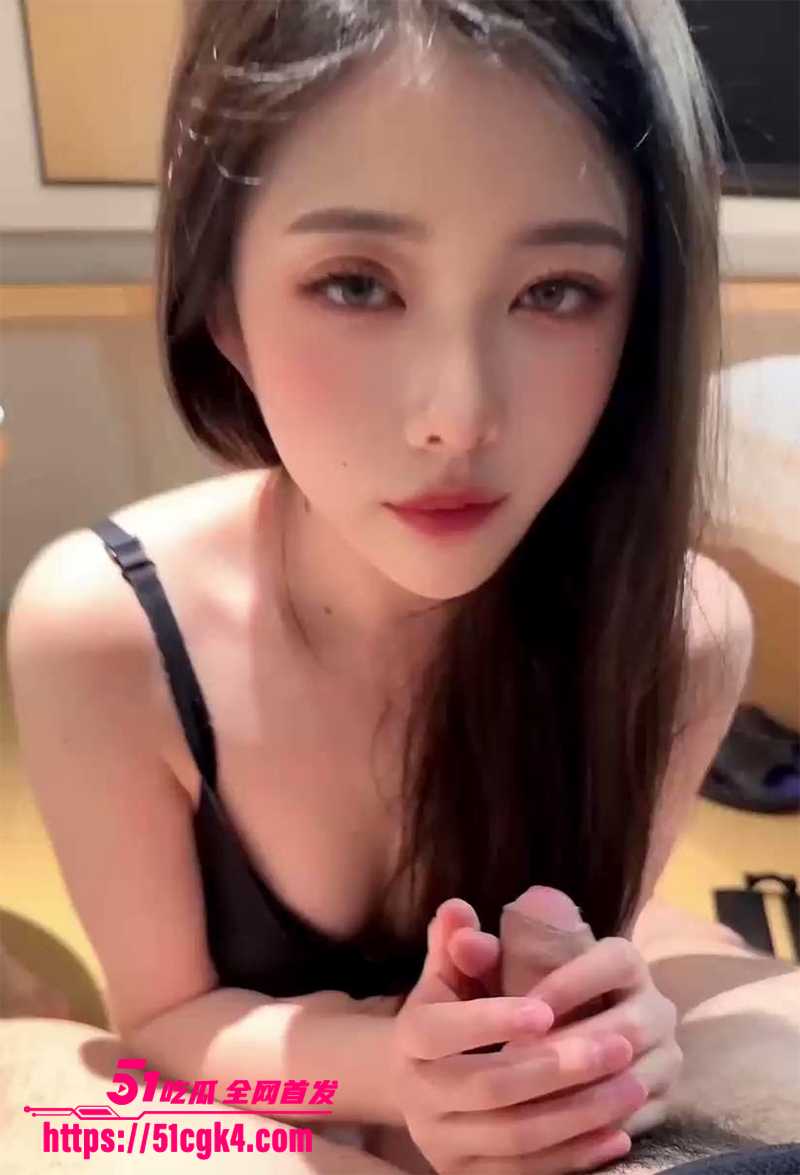 韩国美腿御姐性爱私拍合集 顶级颜值骚劲十足 酒店大玩3P乱交 吸双屌被夹击爆操 骑乘淫叫看完秒射！