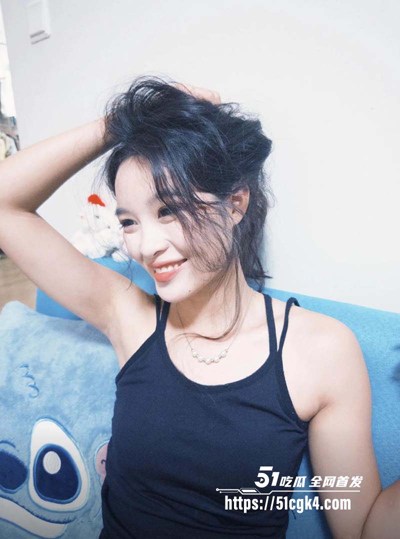湖南辣妹蒋菲车震黑料！骚逼销售为订单陪睡客户 经常乱搞染梅毒 车震视频曝光