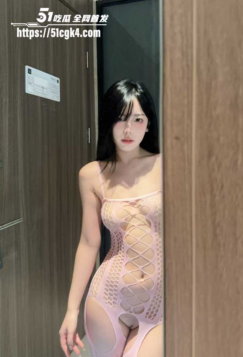 九头身极品女神香草姐姐性感情趣制服福利姬视频曝光5拷贝