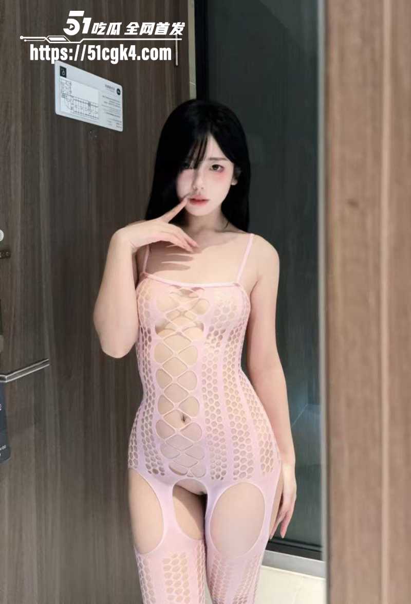 九头身极品女神香草姐姐性感情趣制服福利姬视频曝光6拷贝