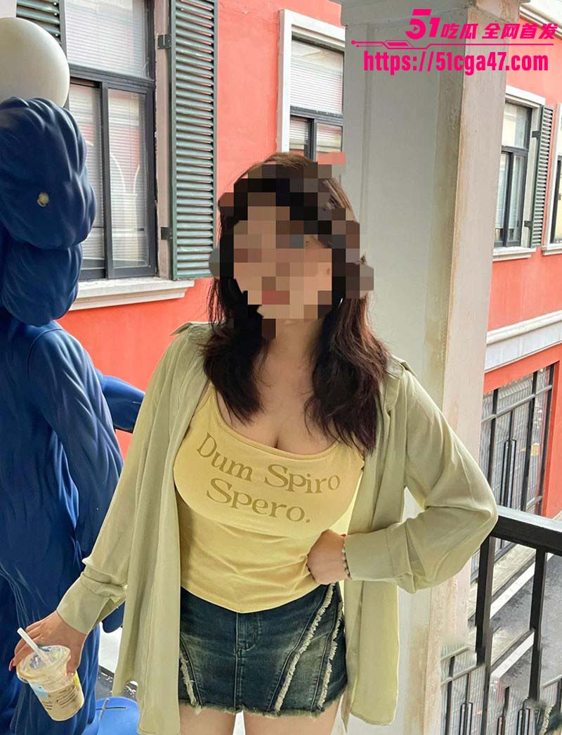 丰乳肥臀的姐姐妹妹给我做女仆的一天02