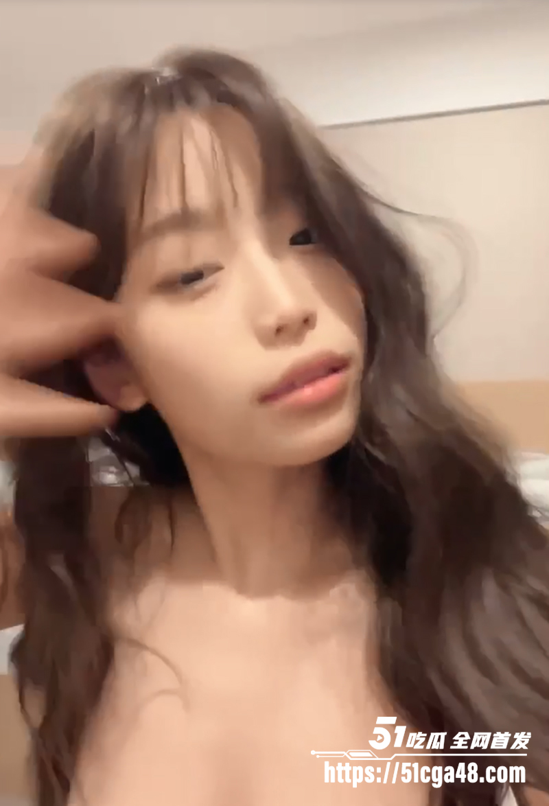 精神小妹宝儿妹妹男友性爱直播视频流出2拷贝