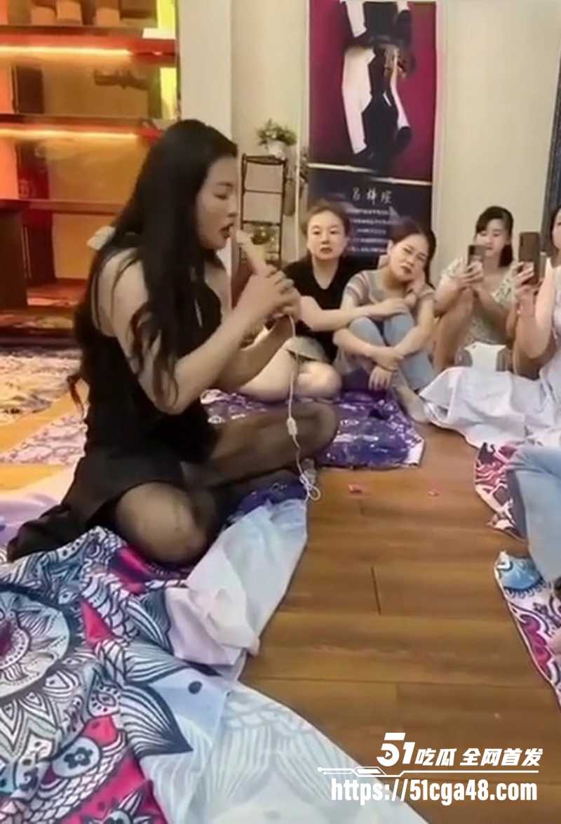 名媛培训班口交现场教学视频曝光 3 拷贝
