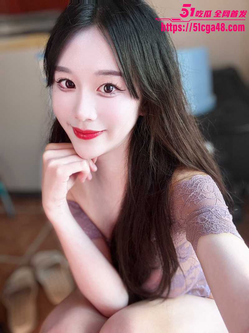 校花级别女神 佑佑 私拍自慰视频泄密 浓郁阴毛性欲旺盛小母狗 全裸热舞自慰棒震动骚逼 淫水疯狂喷涌！