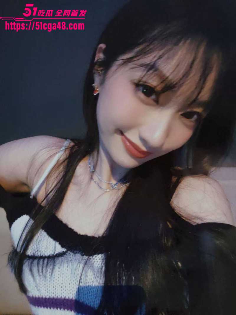 南昌性感人妻 周若曦 出轨视频大曝光 与数十人聊骚做爱 线上自慰勾引线下黑丝后入 私生活无比淫乱！